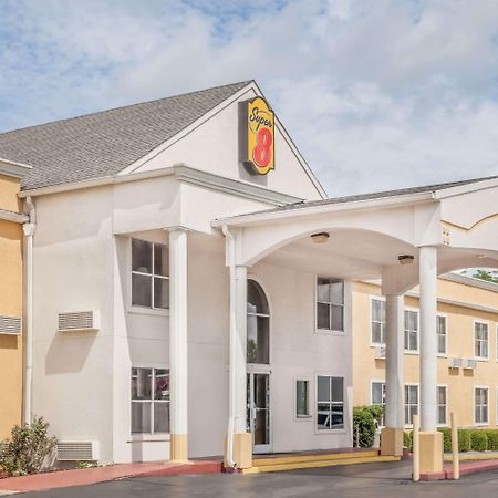 Super 8 By Wyndham Athens Hotel Bagian luar foto