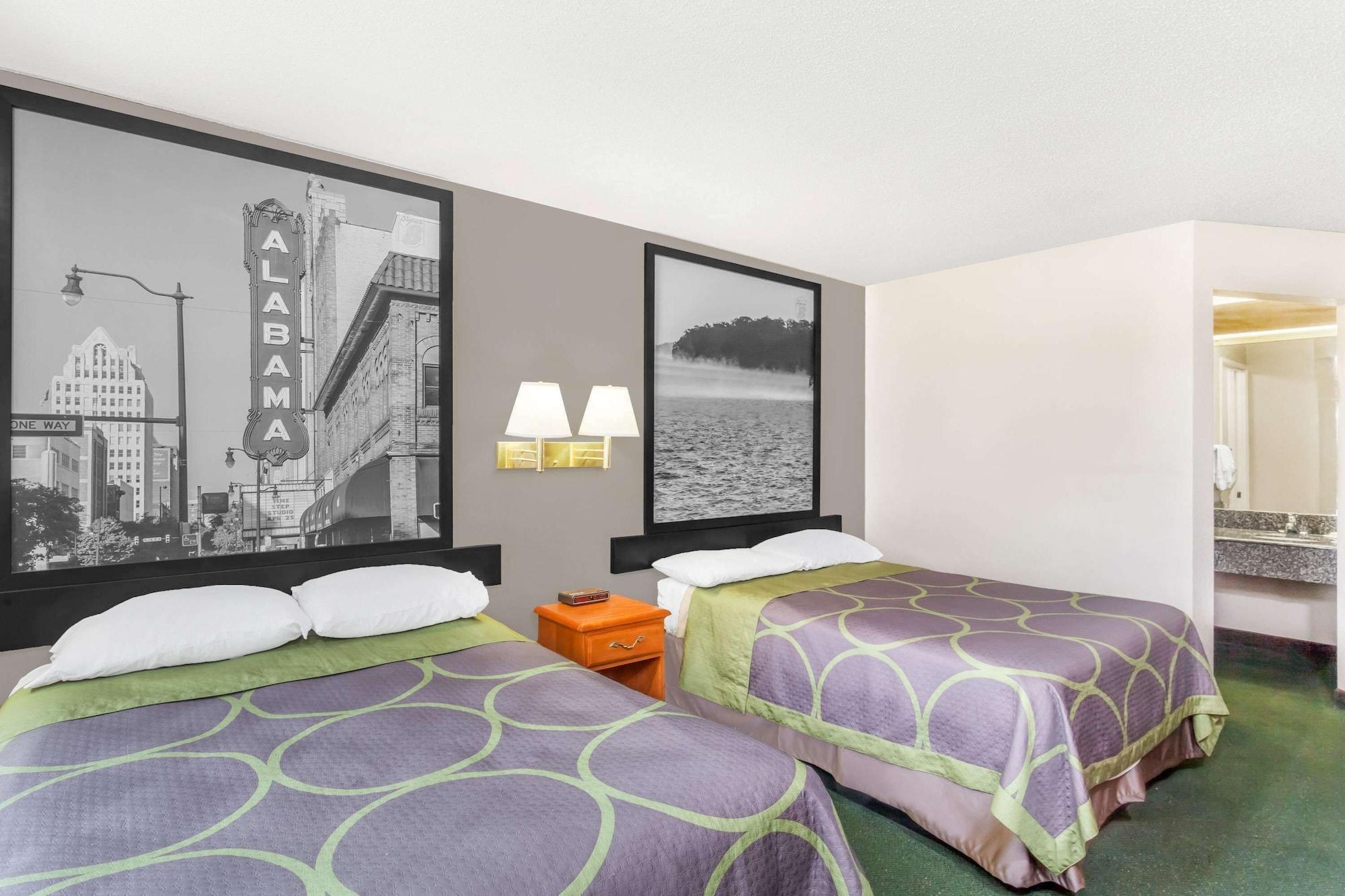 Super 8 By Wyndham Athens Hotel Bagian luar foto