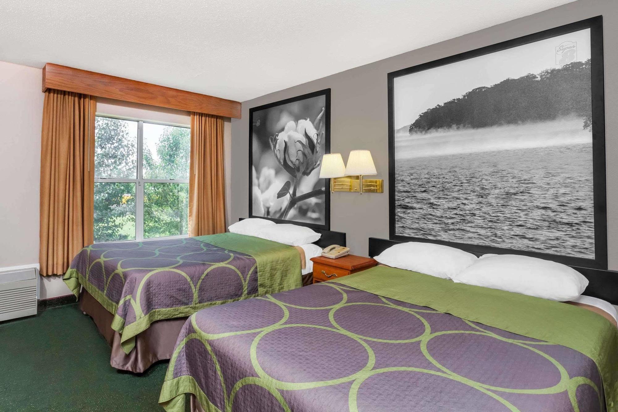 Super 8 By Wyndham Athens Hotel Bagian luar foto